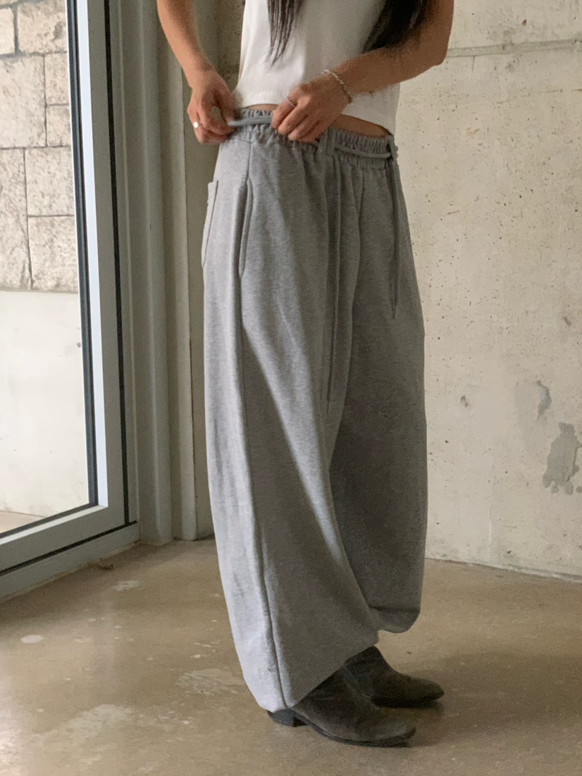 OVER NEAR東大門實拍女士新款時尚熱賣人氣休閑褲含腰繩OVER NEAR休閑褲