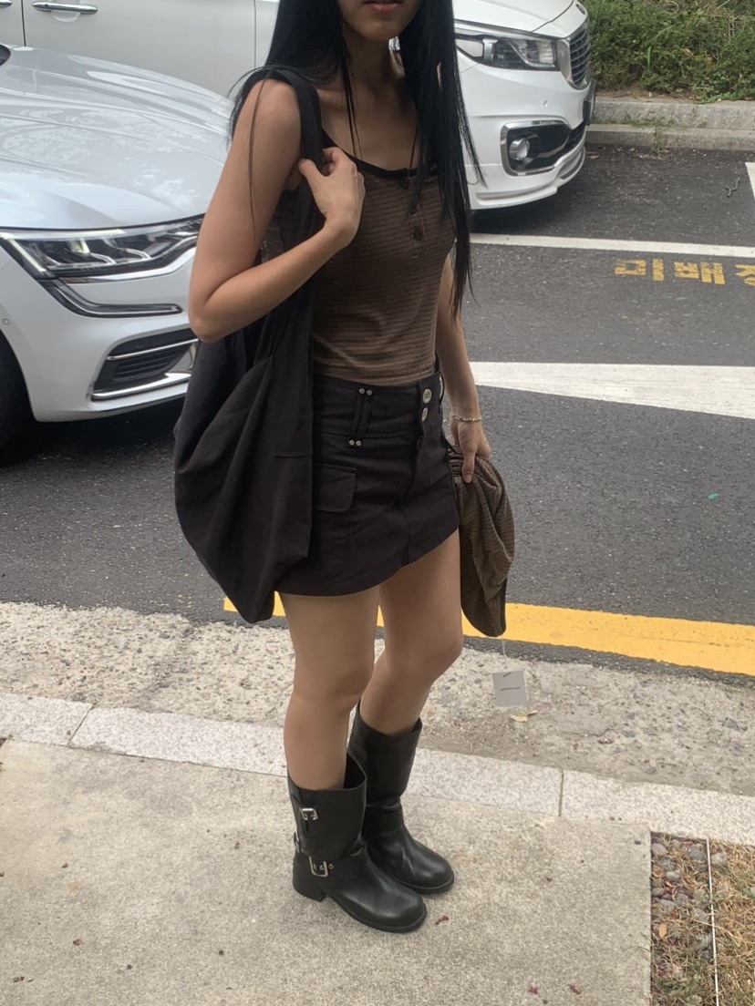 OVER NEAR東大門實拍女裝新品人氣真品推薦裙褲不含腰帶OVER NEAR裙褲