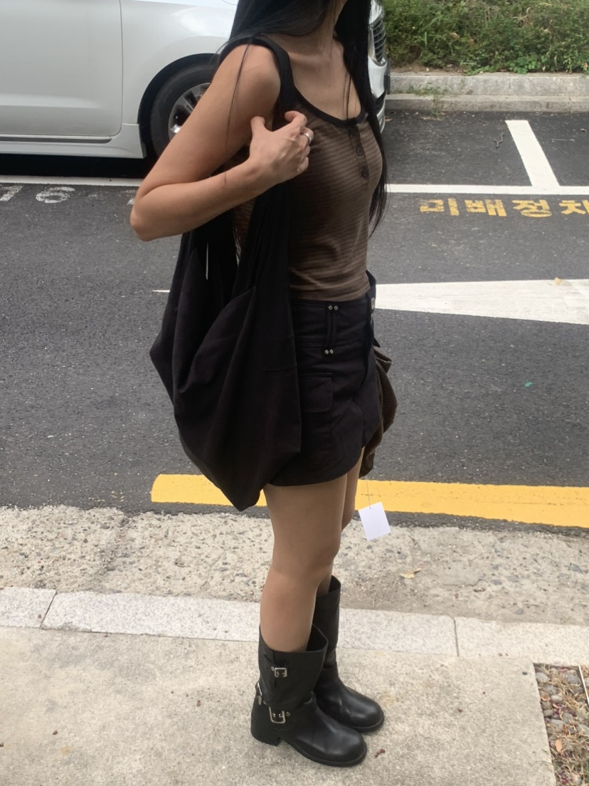 OVER NEAR東大門實拍女裝新品人氣真品推薦裙褲不含腰帶OVER NEAR裙褲