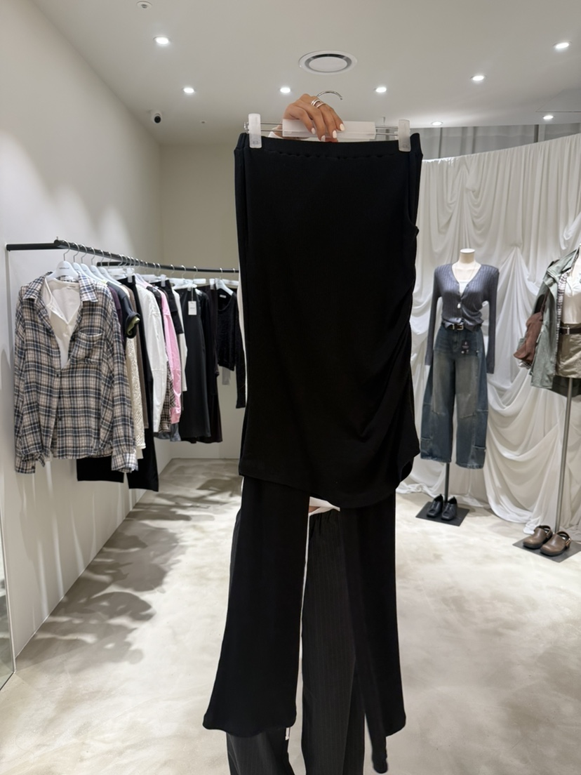OVER NEAR韓國代購女士新品人氣休閑時尚熱賣真品推薦裙褲OVER NEAR裙褲