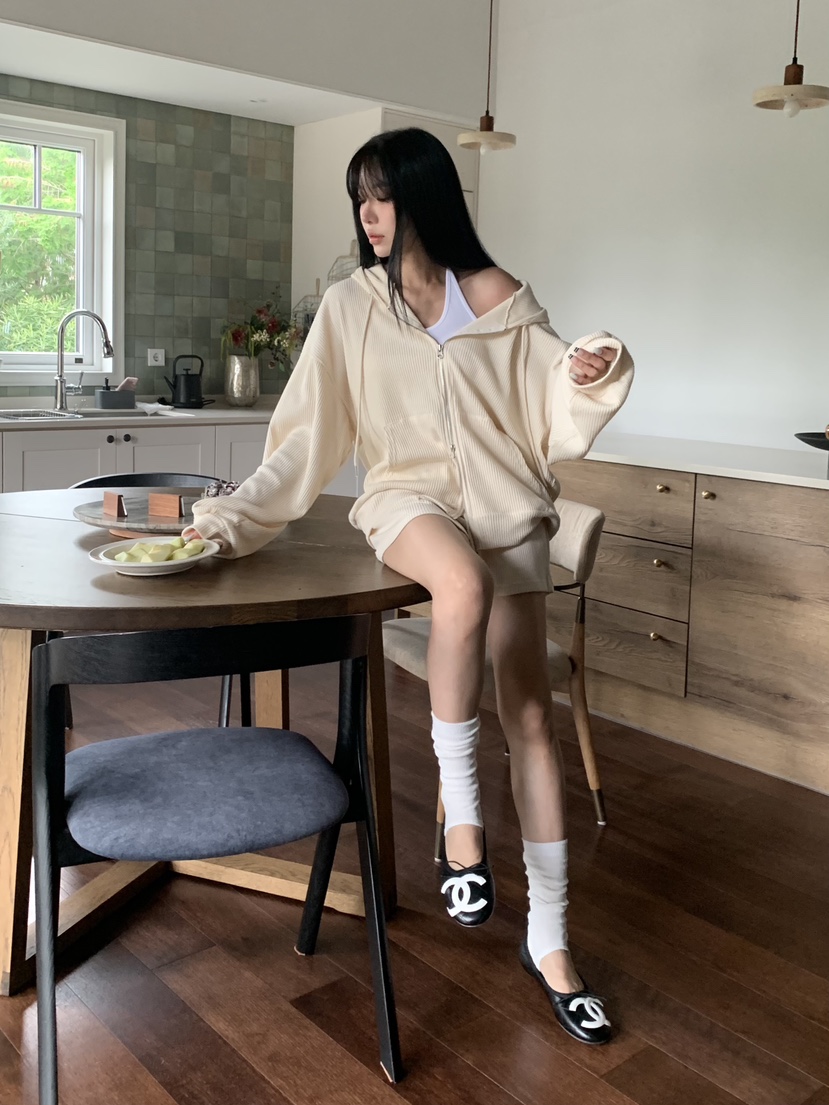 LIGHT AND SALT東大門直郵女士新品熱賣真品人氣套裝套裝LIGHT AND SALT套裝
