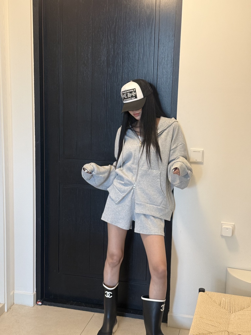 LIGHT AND SALT東大門直郵女士新品熱賣真品人氣套裝套裝LIGHT AND SALT套裝