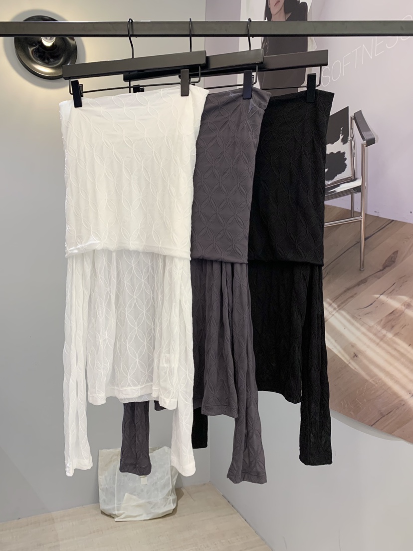 SOFTNESS東大門代購女裝新款真品休閑推薦長袖T恤蕾絲露肩Softness/Cosmic長袖T恤