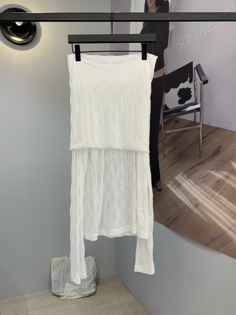 SOFTNESS東大門代購女裝新款真品休閑推薦長袖T恤蕾絲露肩Softness/Cosmic長袖T恤圖色1