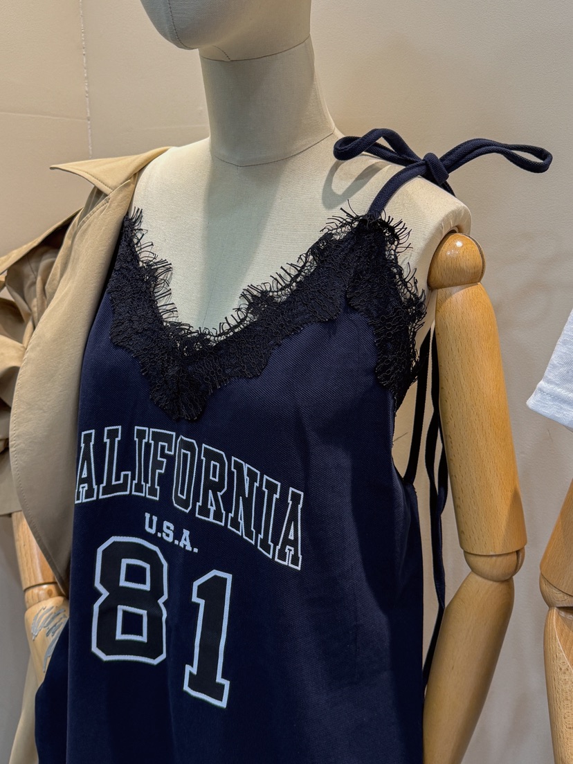 81 MARKET-L東大門直郵26秋冬新款熱賣真品人氣吊帶背心81 MARKET-L吊帶/背心