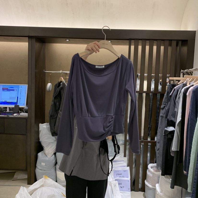 RAWROW東大門實拍女士新品熱賣推薦人氣真品長袖T恤褶皺露肩RAWROW長袖T恤圖色1