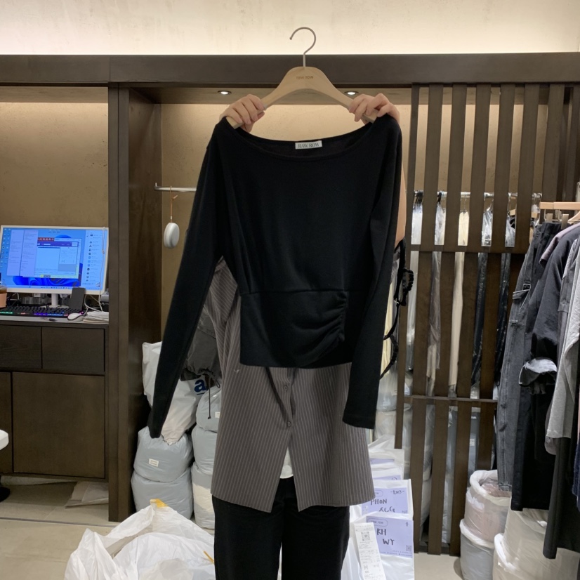 RAWROW東大門實拍女士新品熱賣推薦人氣真品長袖T恤褶皺露肩RAWROW長袖T恤圖色2