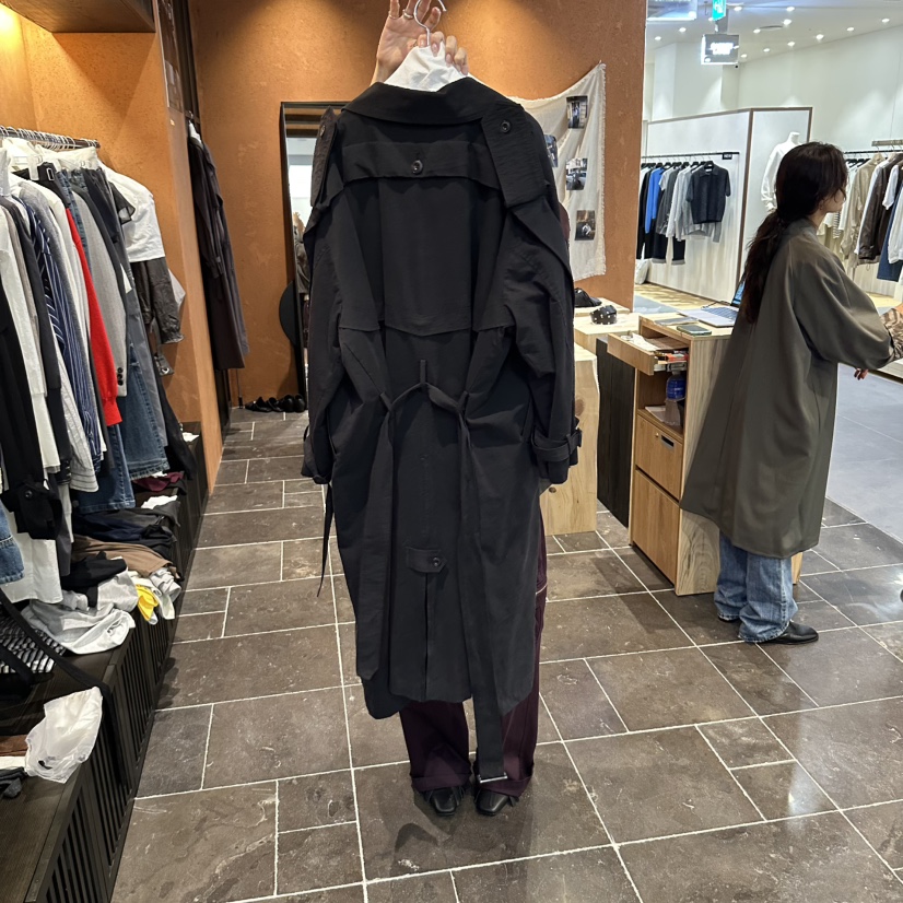 SOPHISTICATE東大門直郵女裝新品時尚長款風衣不含圍巾含腰帶復古SOPHISTICATE長款風衣