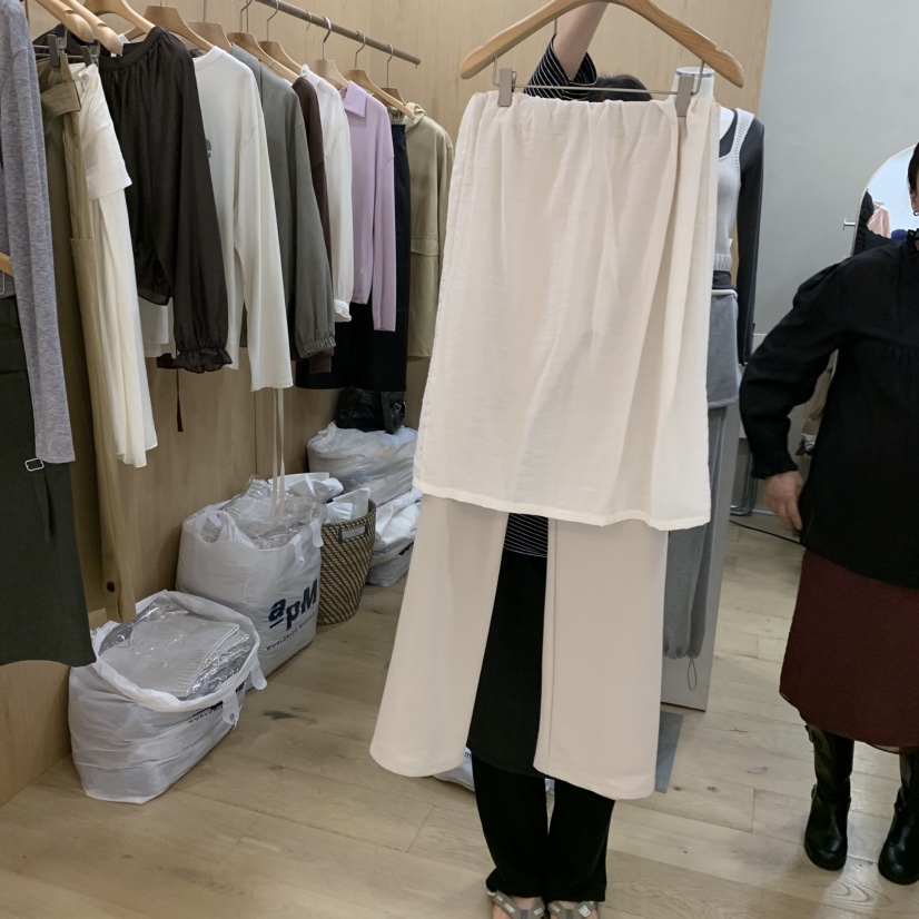 VILLABUTTON東大門直郵女裝新款熱賣人氣時尚真品裙褲紐扣VILLABUTTON裙褲
