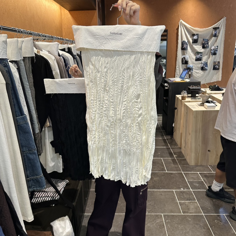 SOPHISTICATE韓國代購女裝新品休閑半身裙中短裙褶皺緞面SOPHISTICATE半身裙/中短裙圖色1