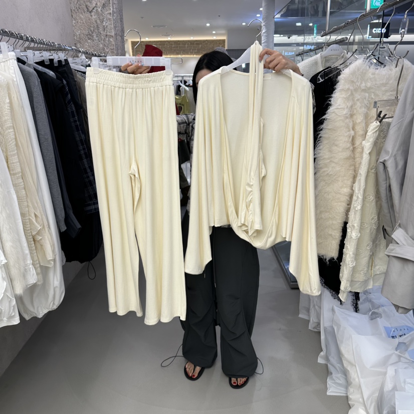 THEMORYPARK東大門實拍女士新品推薦時尚休閑真品套裝三件套THEMORYPARK套裝圖色1