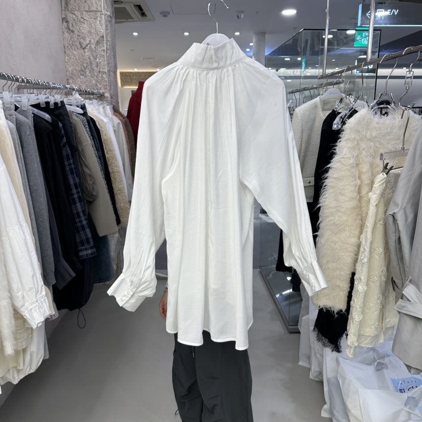 THEMORYPARK韓國直郵女裝新品真品推薦襯衫蕾絲衫泡泡袖高領THEMORYPARK襯衫/蕾絲衫
