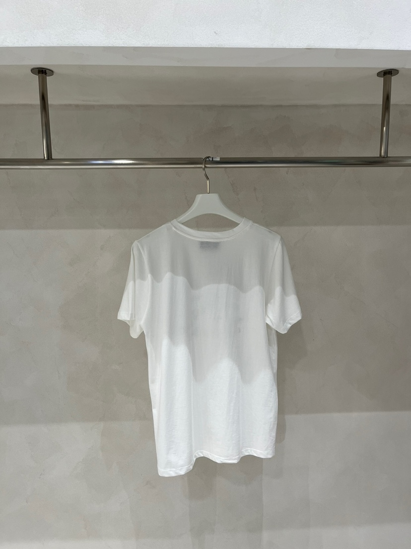 LE RIVE東大門直郵26秋冬新品時尚人氣真品熱賣休閑推薦T恤LE RIVET恤
