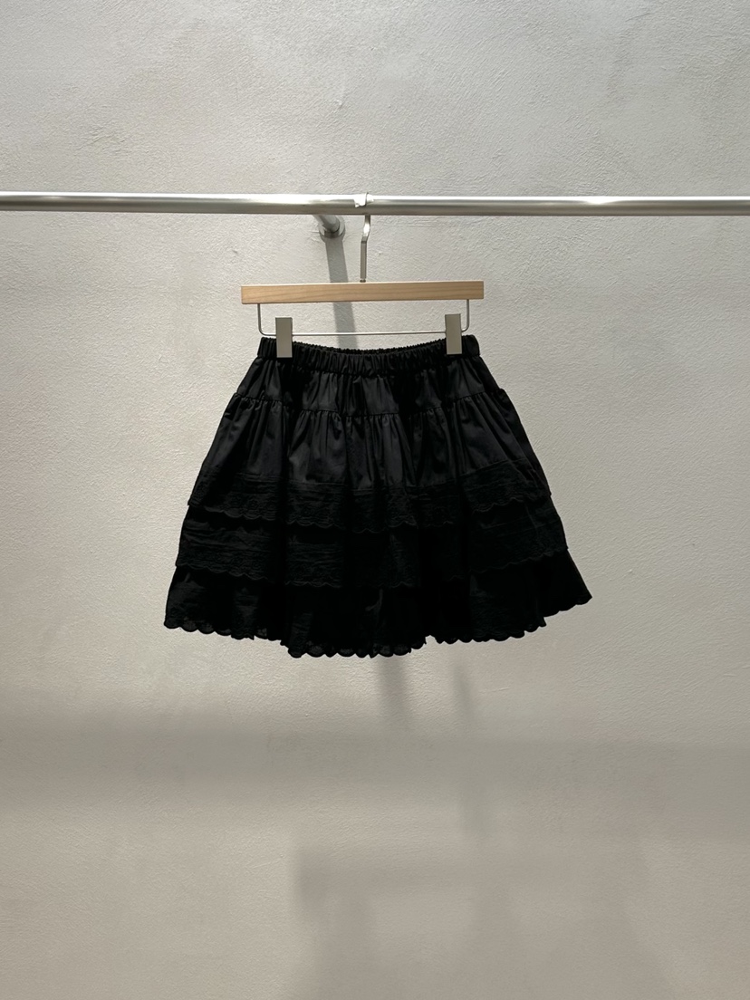 FIZZ韓國直郵女裝新款真品時尚推薦休閑人氣熱賣短裙FIZZ短裙