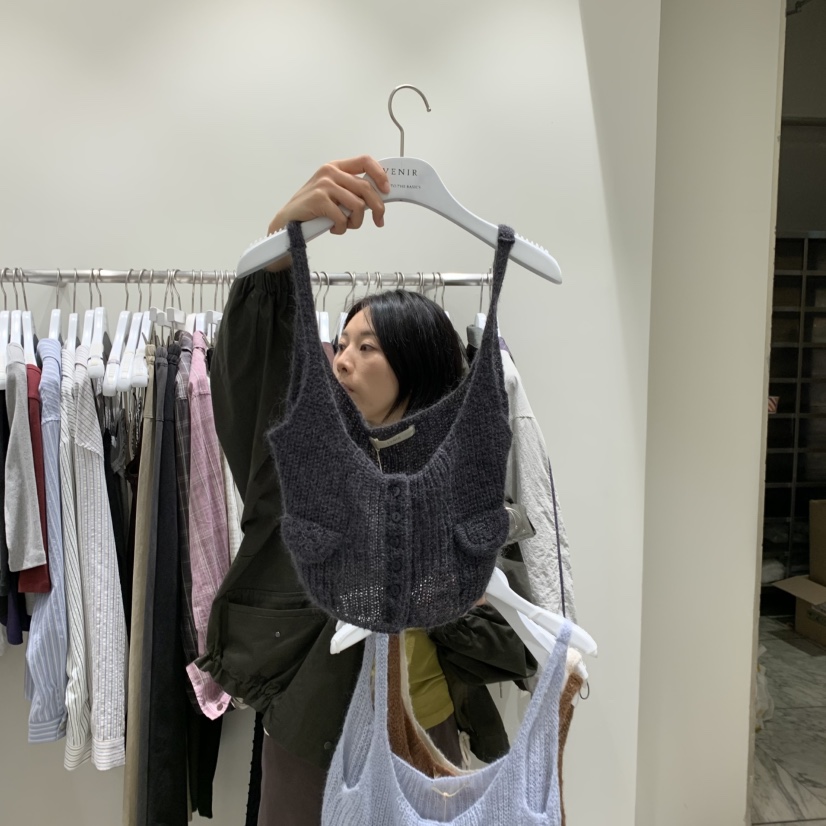 VENIR-A東大門代購26秋季新品推薦時尚人氣真品吊帶背心VENIR-A吊帶/背心圖色2