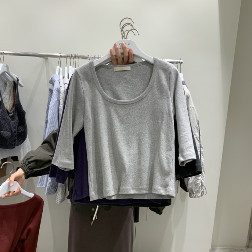 VENIR-A東大門直郵26秋冬新品熱賣休閑時尚人氣推薦T恤U領VENIR-AT恤圖色2
