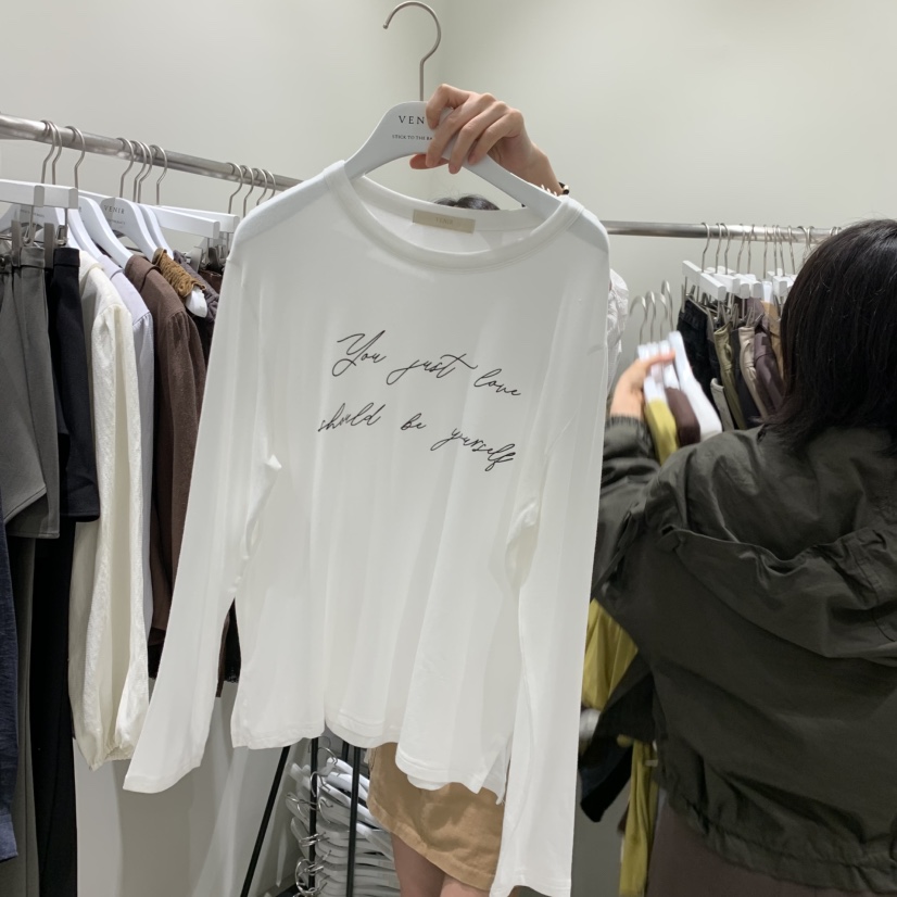 VENIR-A東大門代購女士新款推薦休閑熱賣時尚人氣長袖T恤VENIR-A長袖T恤圖色1