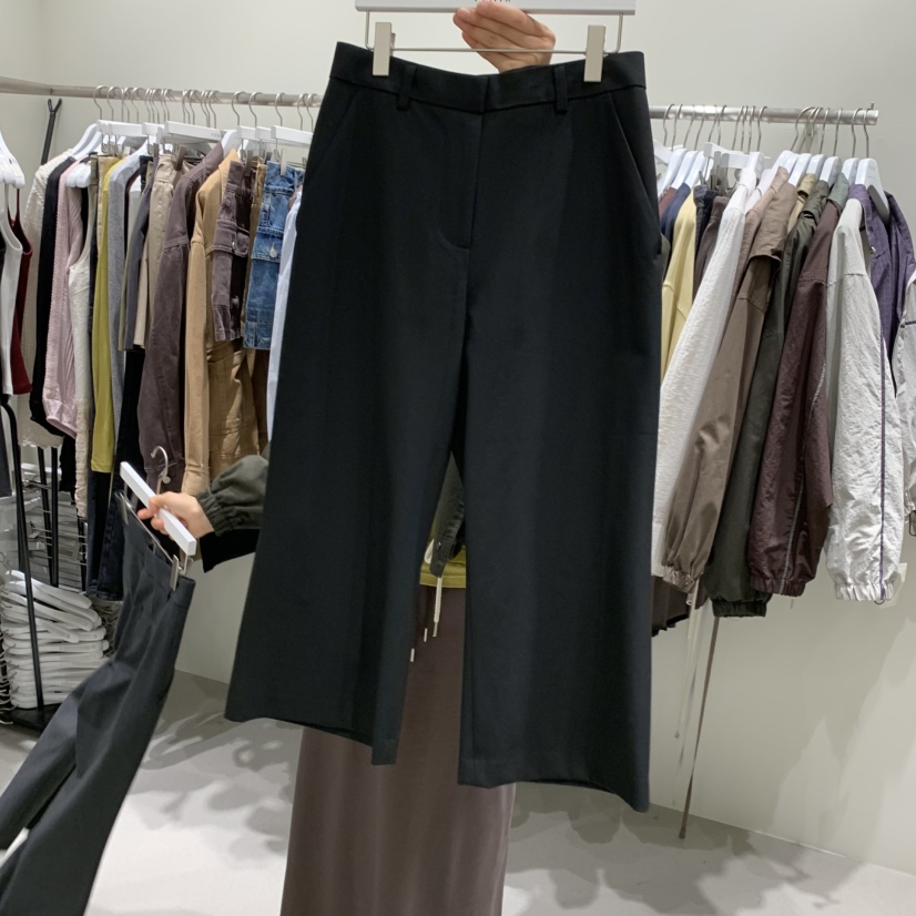 VENIR-A東大門實拍女裝新品真品時尚人氣推薦休閑熱賣短褲VENIR-A短褲圖色2
