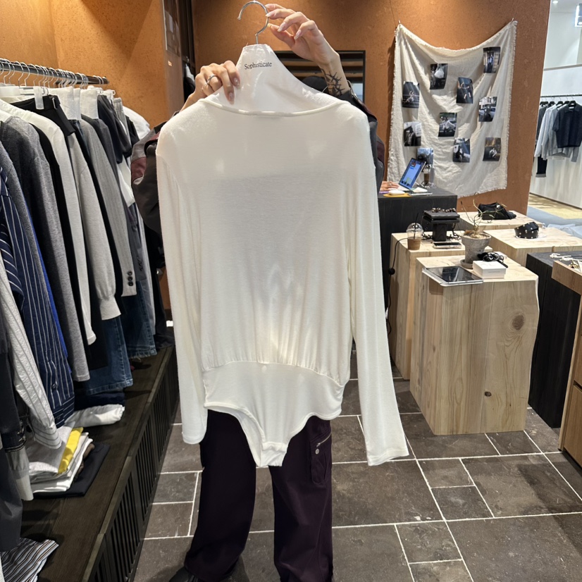 SOPHISTICATE韓國直郵女裝新款時尚人氣真品休閑長袖T恤露背SOPHISTICATE長袖T恤圖色1