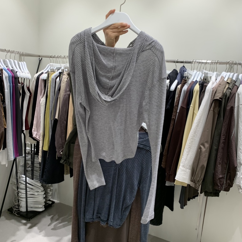 VENIR-A韓國直郵女士新品真品熱賣人氣長袖T恤連帽衫條紋VENIR-A長袖T恤