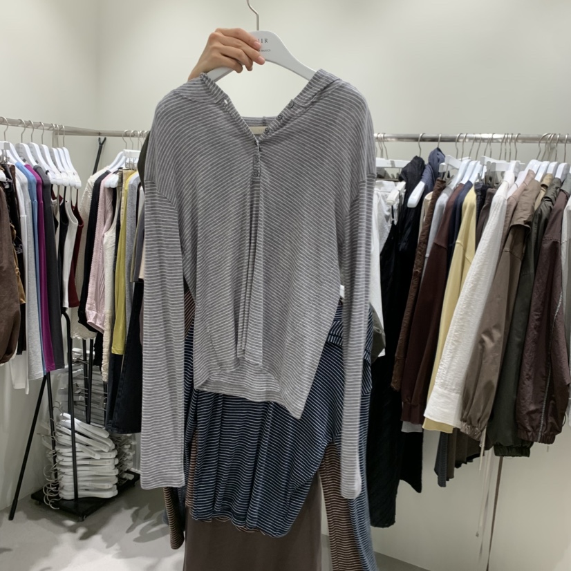 VENIR-A韓國直郵女士新品真品熱賣人氣長袖T恤連帽衫條紋VENIR-A長袖T恤圖色1