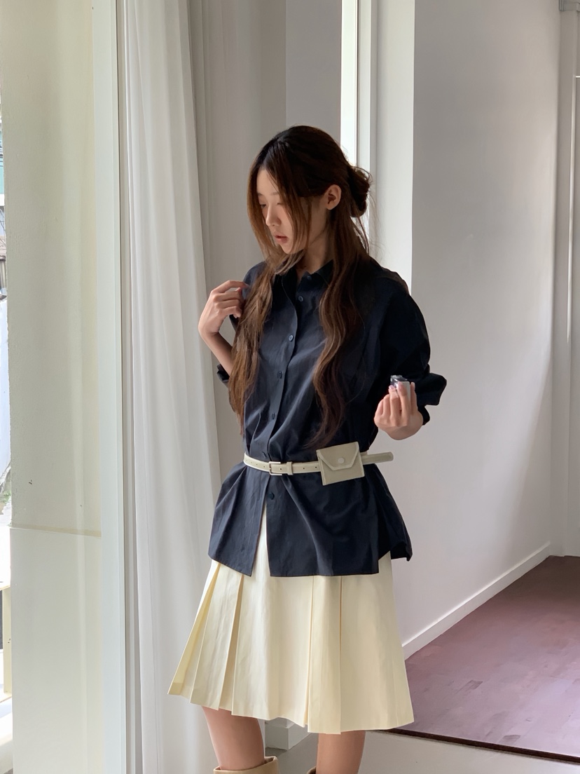 MOMENTUM韓國代購女士新款職業時尚26春夏襯衫蕾絲衫褶裥MOMENTUM襯衫/蕾絲衫