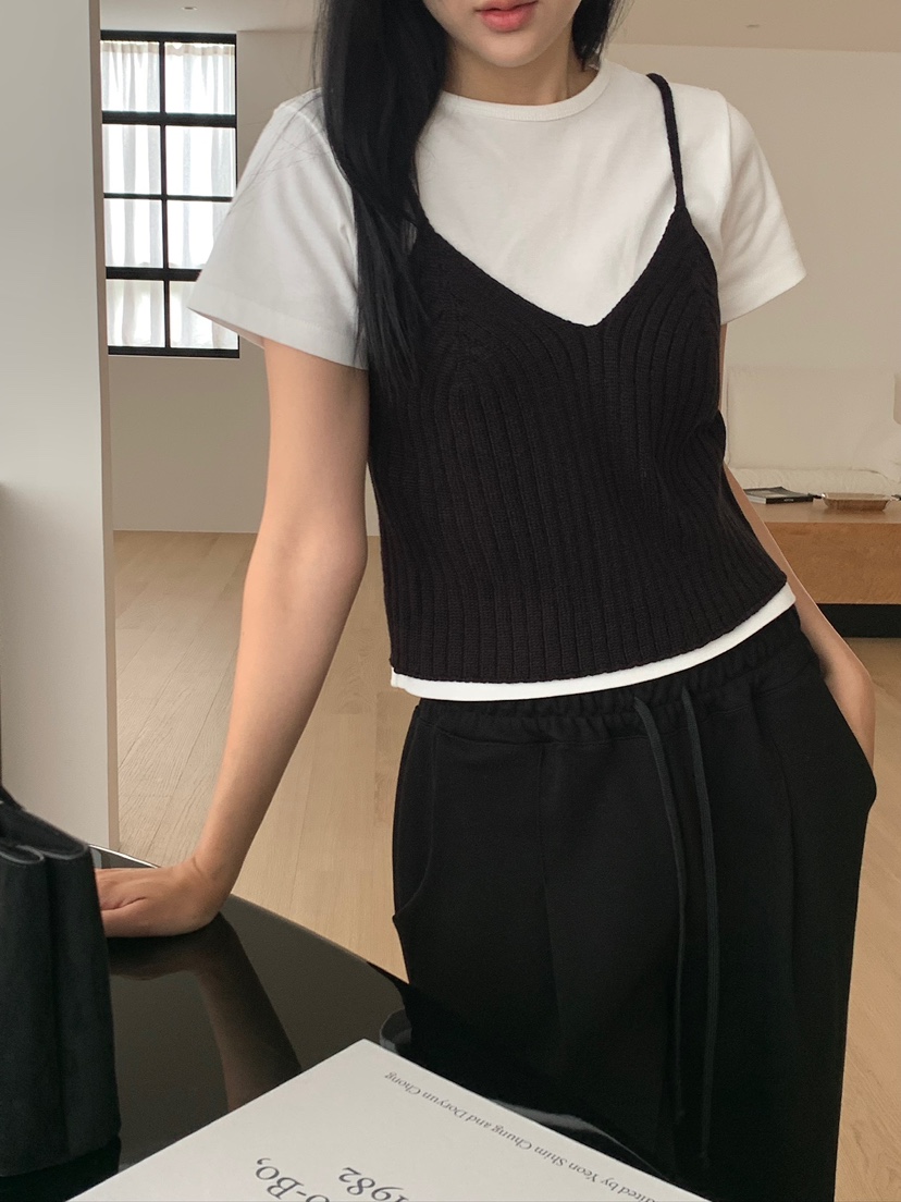 BLEECKER東大門直郵女裝新品真品人氣休閑時尚熱賣吊帶背心BLEECKER吊帶/背心