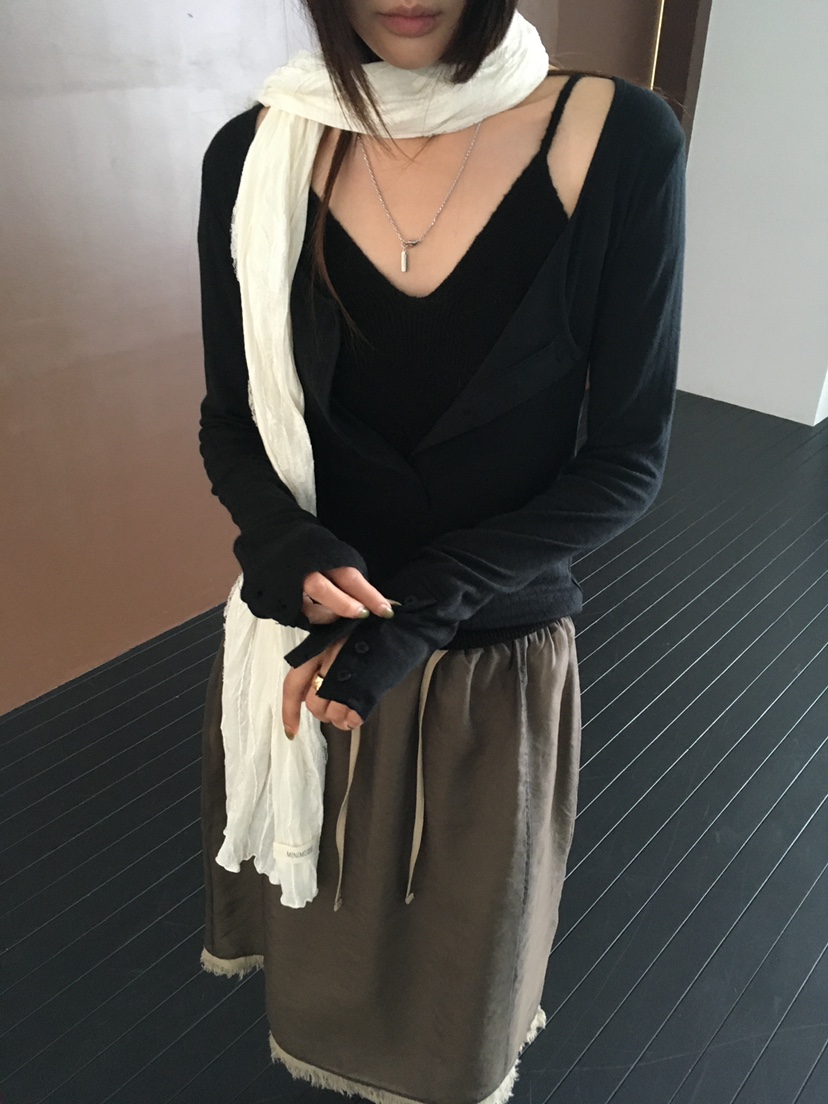 MINIMUZE韓國代購女士新款真品時尚推薦人氣熱賣長袖T恤紐扣MINIMUZE長袖T恤