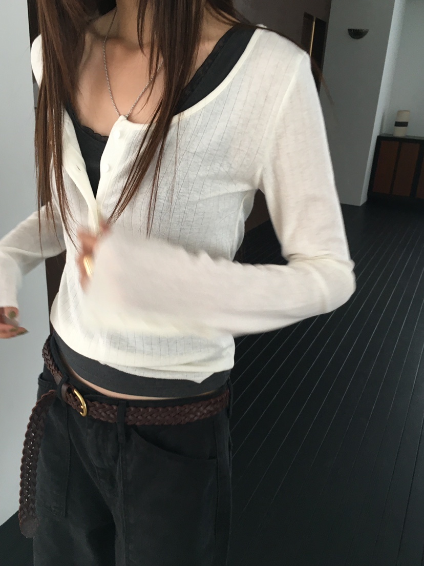 MINIMUZE韓國代購女士新款真品時尚推薦人氣熱賣長袖T恤紐扣MINIMUZE長袖T恤