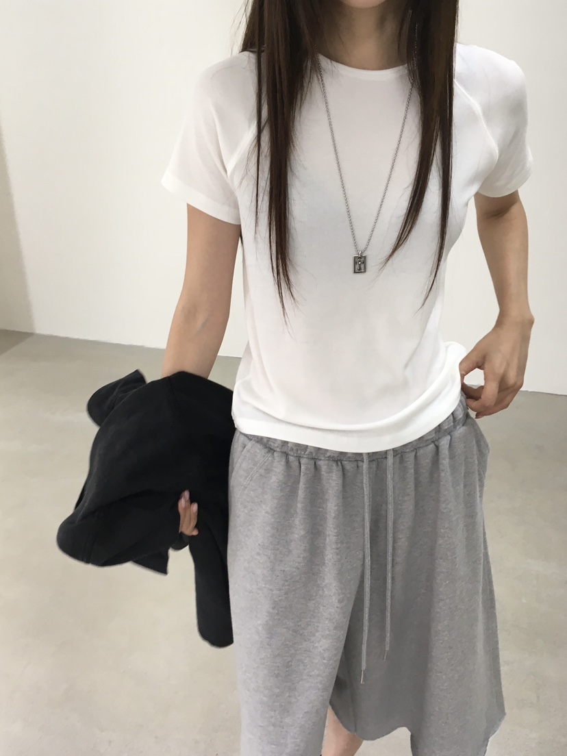 MINIMUZE韓國代購女裝新款真品推薦人氣熱賣休閑時尚T恤高領MINIMUZET恤