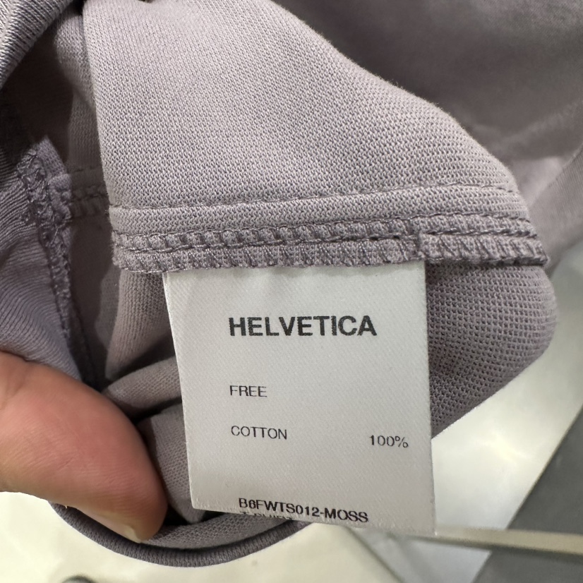X韓國代購女裝新品時尚推薦熱賣真品人氣休閑T恤HELVETICAT恤