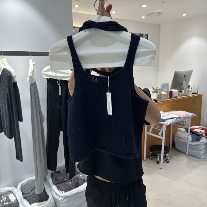 X韓國代購女士新品熱賣真品推薦時尚休閑人氣吊帶背心含脖帶HELVETICA吊帶/背心