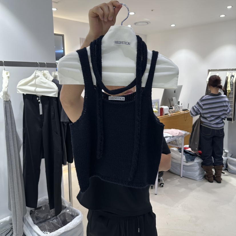 X韓國代購女士新品熱賣真品推薦時尚休閑人氣吊帶背心含脖帶HELVETICA吊帶/背心圖色2