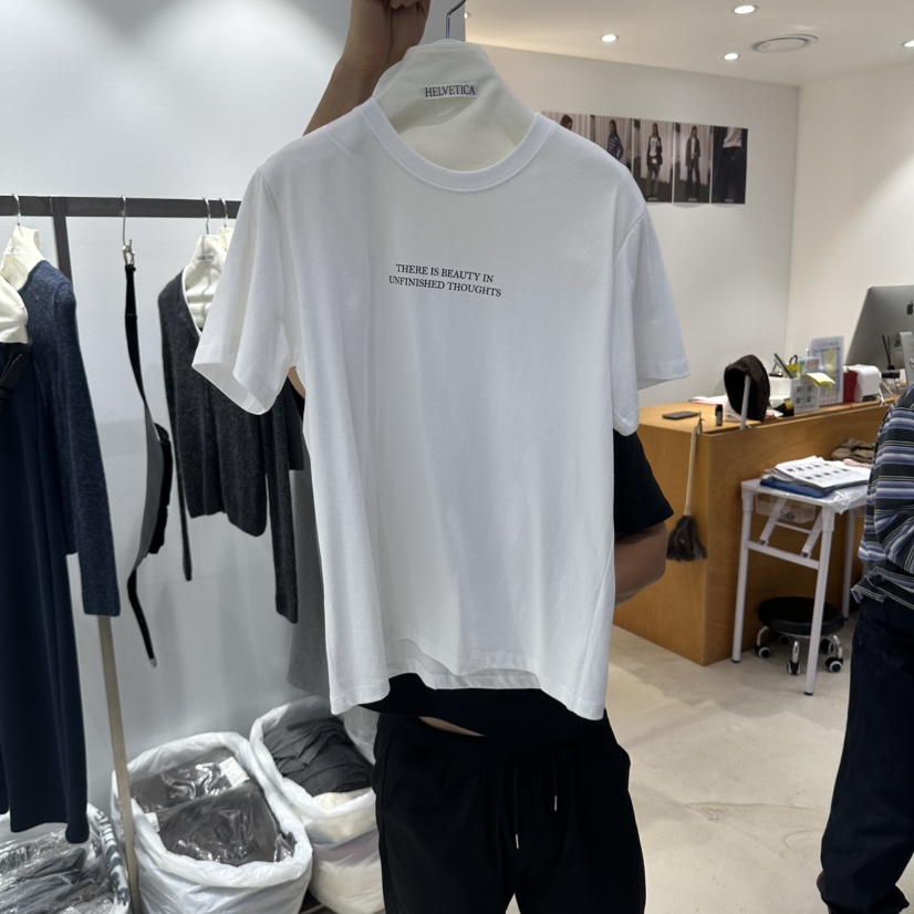 X東大門代購女裝新品熱賣推薦休閑真品時尚人氣T恤HELVETICAT恤圖色1