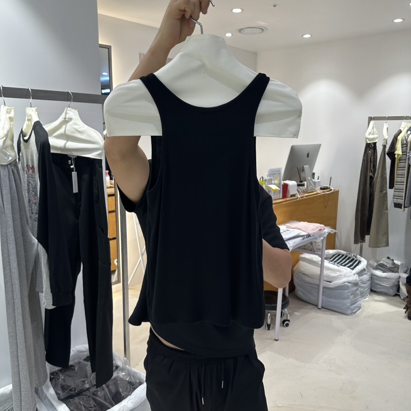 X東大門直郵女士新品人氣時尚推薦真品休閑熱賣吊帶背心無袖HELVETICA吊帶/背心
