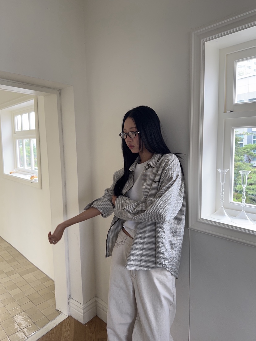 SUNDER MARKET東大門實拍女士新款時尚熱賣真品襯衫蕾絲衫SUNDER MARKET襯衫/蕾絲衫