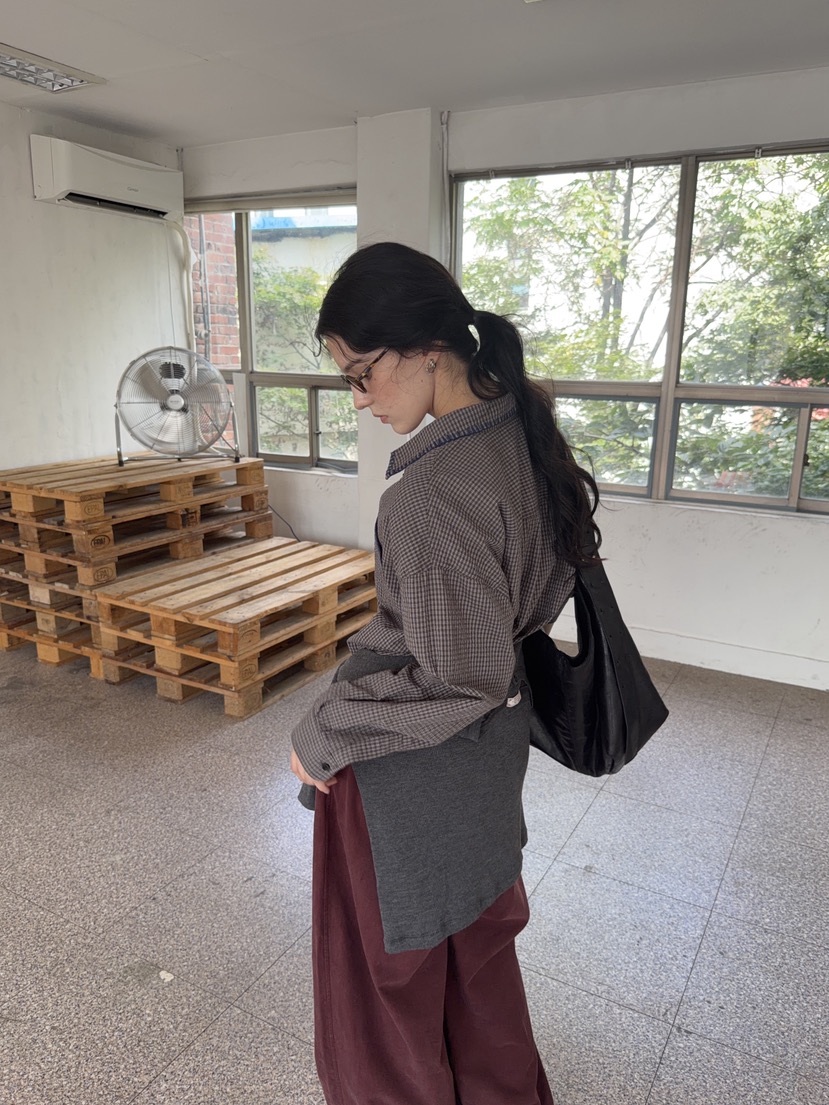 SUNDER MARKET東大門實拍女士新款時尚熱賣真品襯衫蕾絲衫SUNDER MARKET襯衫/蕾絲衫