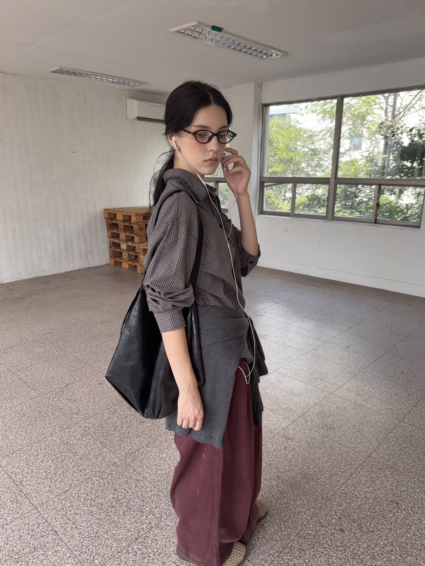 SUNDER MARKET東大門實拍女士新款時尚熱賣真品襯衫蕾絲衫SUNDER MARKET襯衫/蕾絲衫