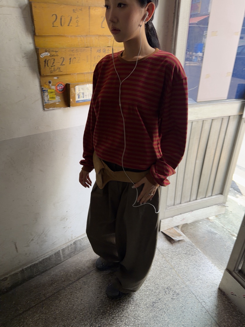 SUNDER MARKET韓國代購女裝新品真品人氣熱賣休閑長袖T恤SUNDER MARKET長袖T恤