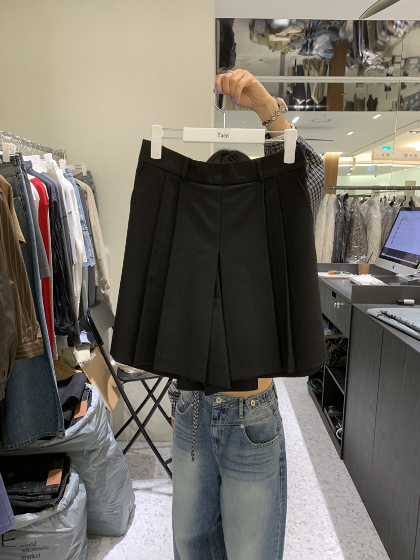 CEDARWOOD韓國代購女裝新品推薦真品休閑人氣時尚短褲褶裥CEDARWOOD短褲圖色2