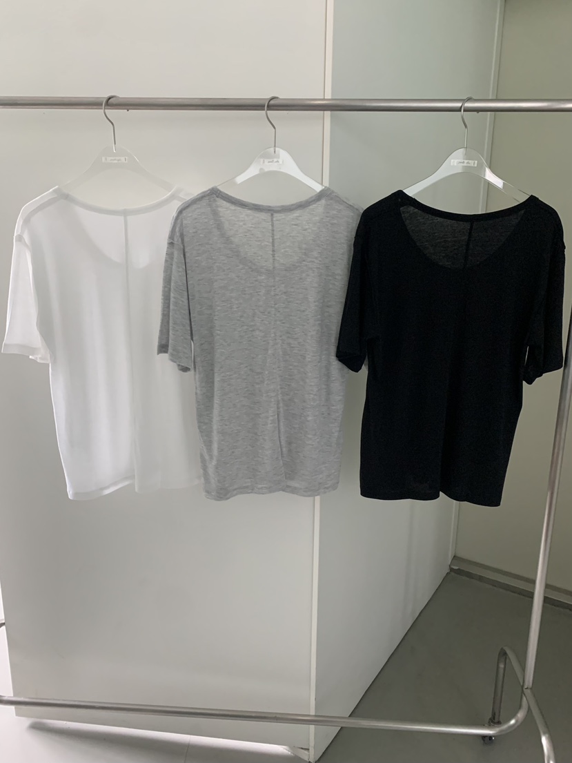 SHOP POSTER東大門直郵女裝新品時尚推薦熱賣真品人氣T恤SHOP POSTERT恤