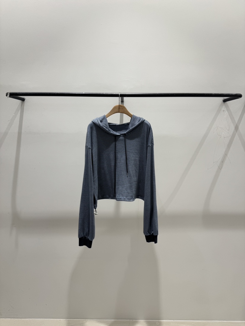 MELTED-P/A.VERY VERY東大門實拍女士新品熱賣衛衣兜帽MELTED-P/A.VERY VERY衛衣圖色1
