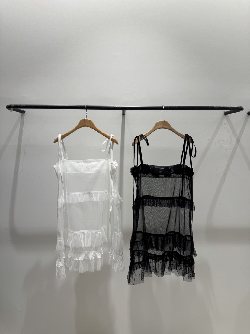 MELTED-P/A.VERY VERY東大門代購女士新品推薦連衣裙OPSMELTED-P/A.VERY VERY連衣裙