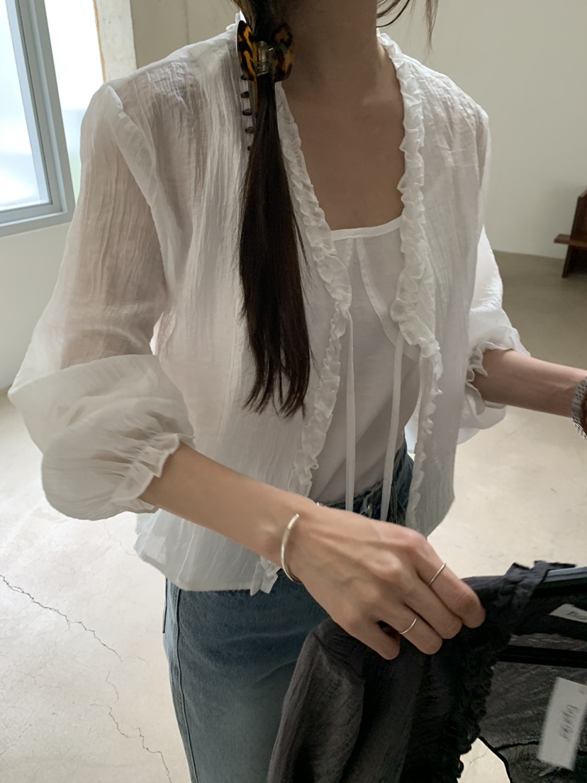 B_GARDER韓國代購女裝新款真品時尚襯衫蕾絲衫不含內搭天絲B.GARDER襯衫/蕾絲衫
