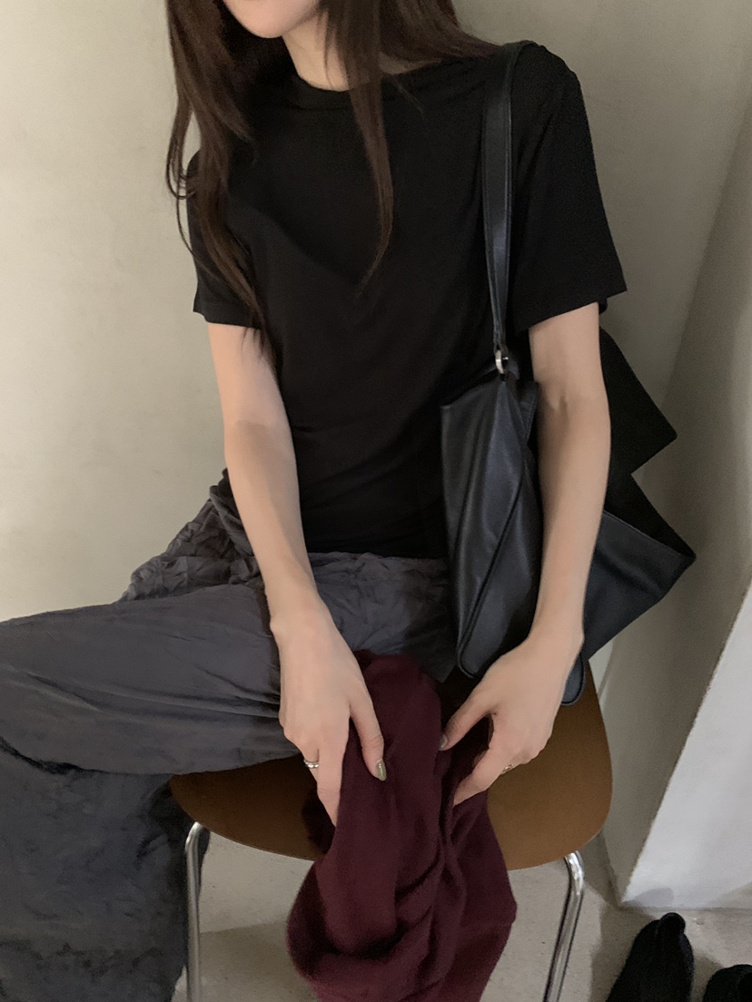 B_GARDER韓國代購女裝新款熱賣推薦真品人氣休閑T恤不含內搭B.GARDERT恤圖色2黑色