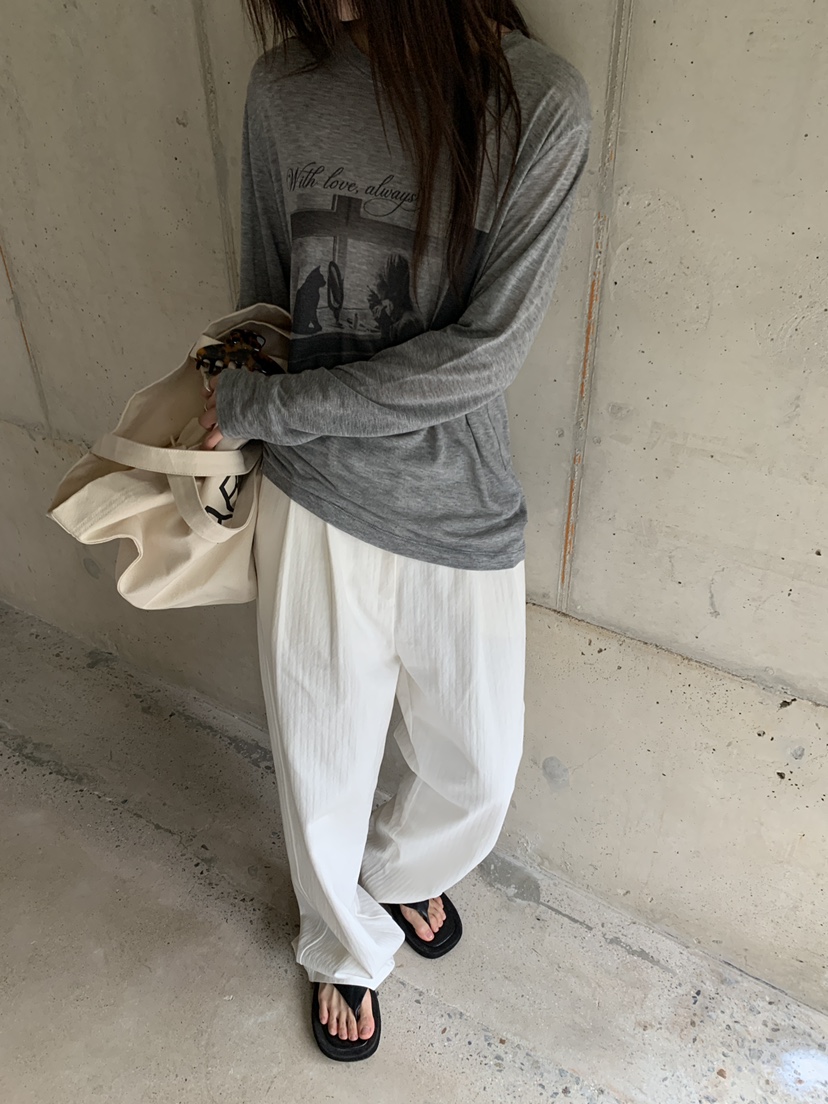 B_GARDER東大門實拍女裝新品休閑時尚推薦真品熱賣長袖T恤B.GARDER長袖T恤