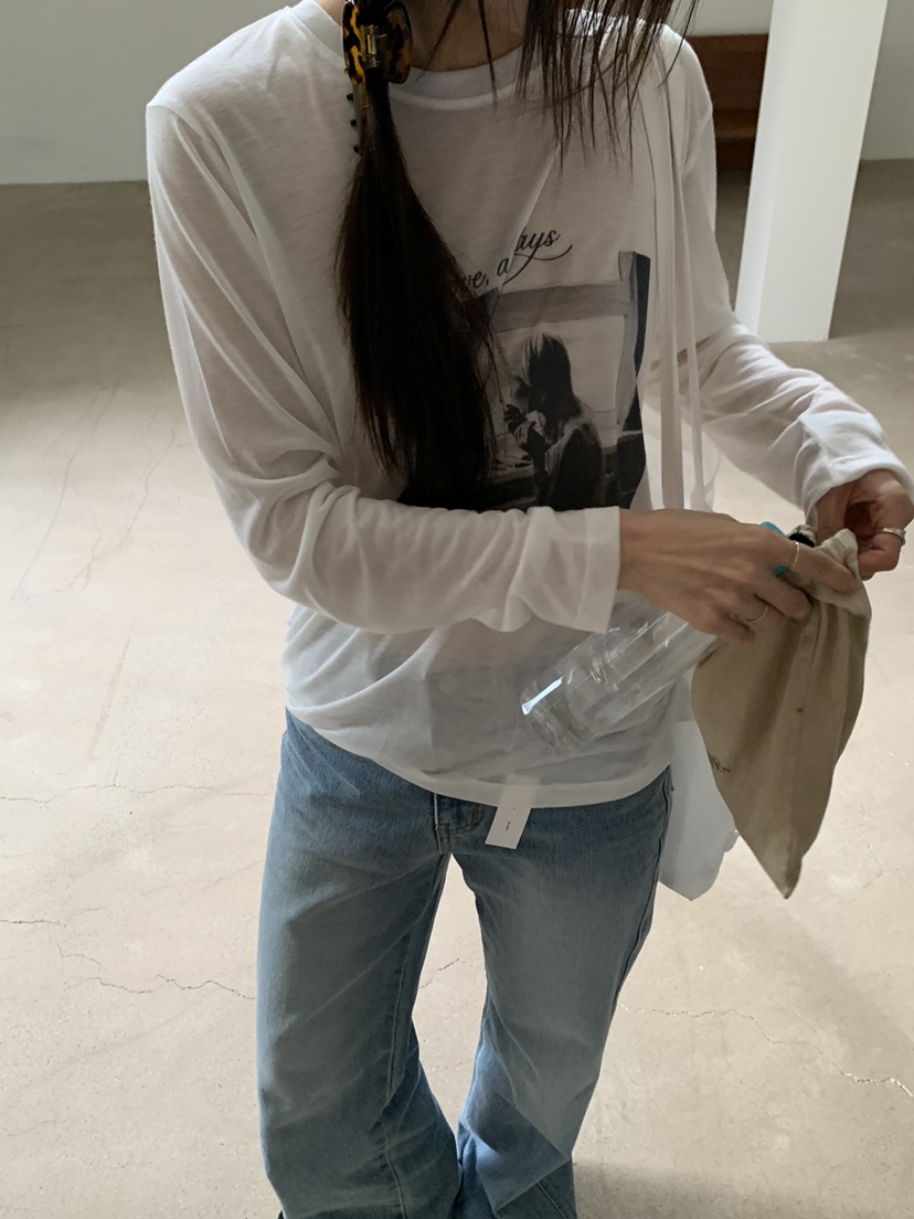 B_GARDER東大門實拍女裝新品休閑時尚推薦真品熱賣長袖T恤B.GARDER長袖T恤