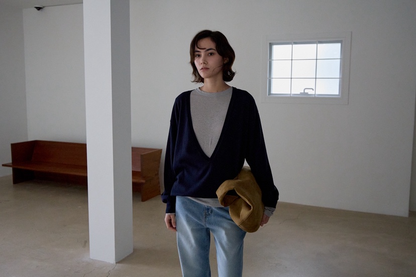 B_GARDER東大門實拍女裝新品真品時尚針織衫不含內搭V領深VB.GARDER針織衫