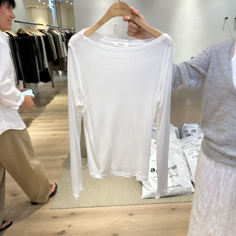 VERVEINE東大門實拍女裝新品時尚真品熱賣休閑推薦長袖T恤VERVEINE長袖T恤圖色1