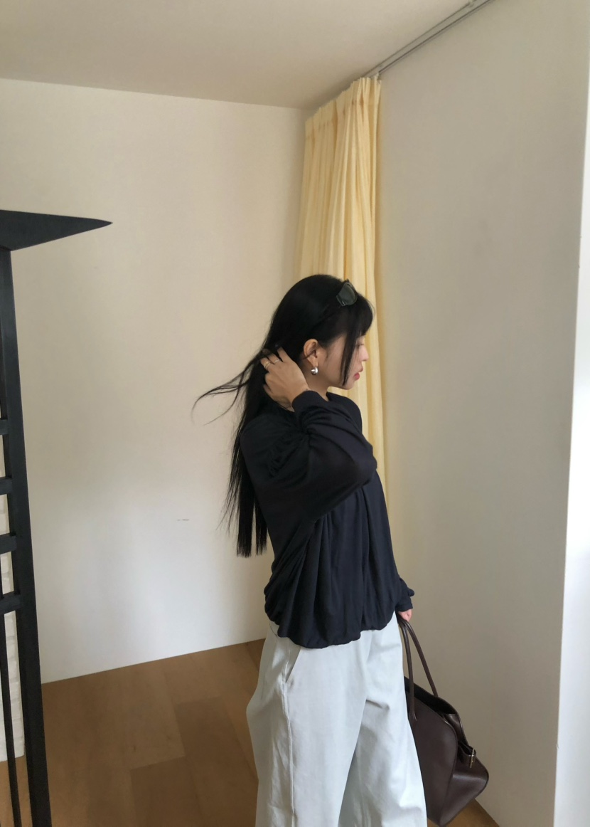 OUPPT韓國直郵女士新款休閑熱賣真品時尚推薦人氣長袖T恤OUPPT長袖T恤